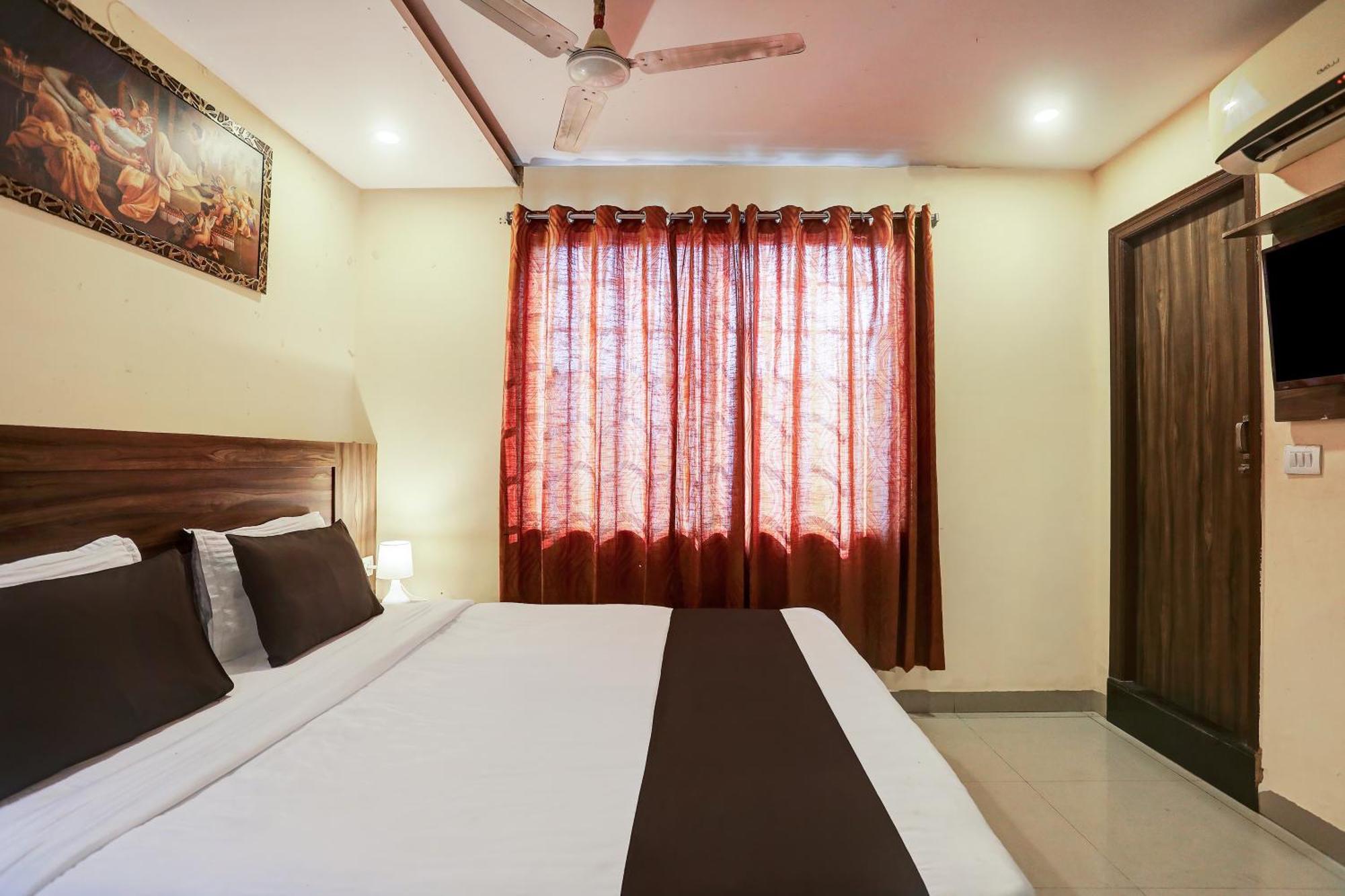 Super Hotel O Vaishnavi Inn Гайдарабад Екстер'єр фото