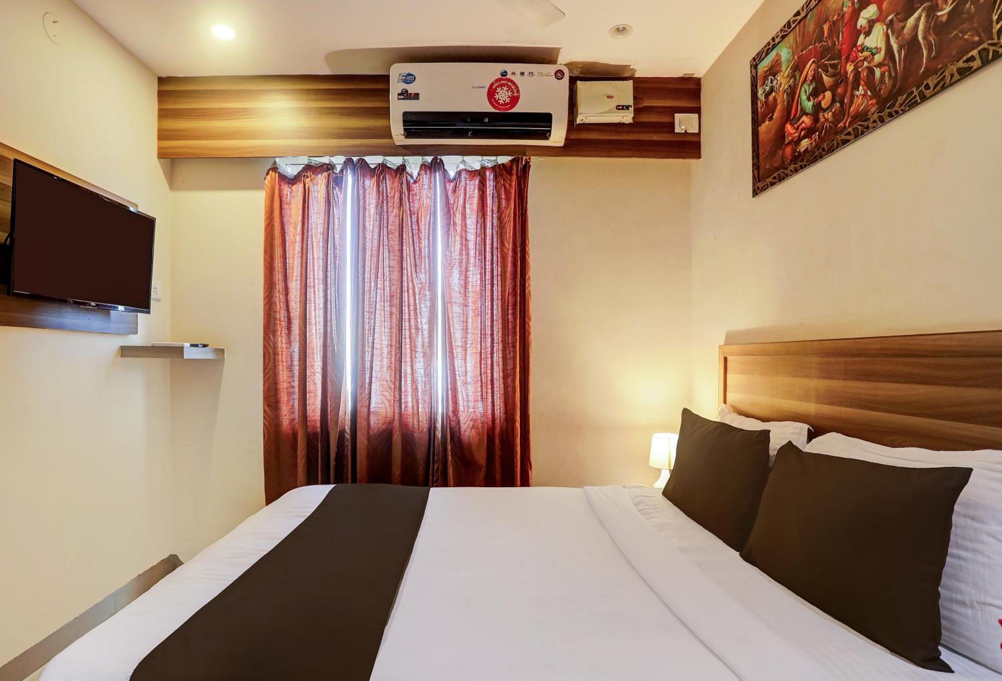 Super Hotel O Vaishnavi Inn Гайдарабад Екстер'єр фото